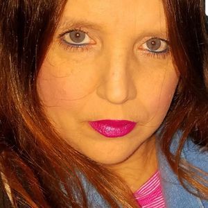 Meet your Posher, Libby